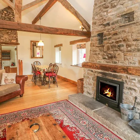 The Old Stables Tatil Evi Barbon