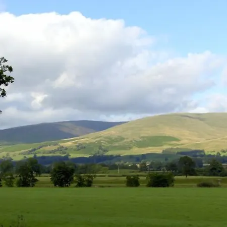 The Old Stables * Barbon